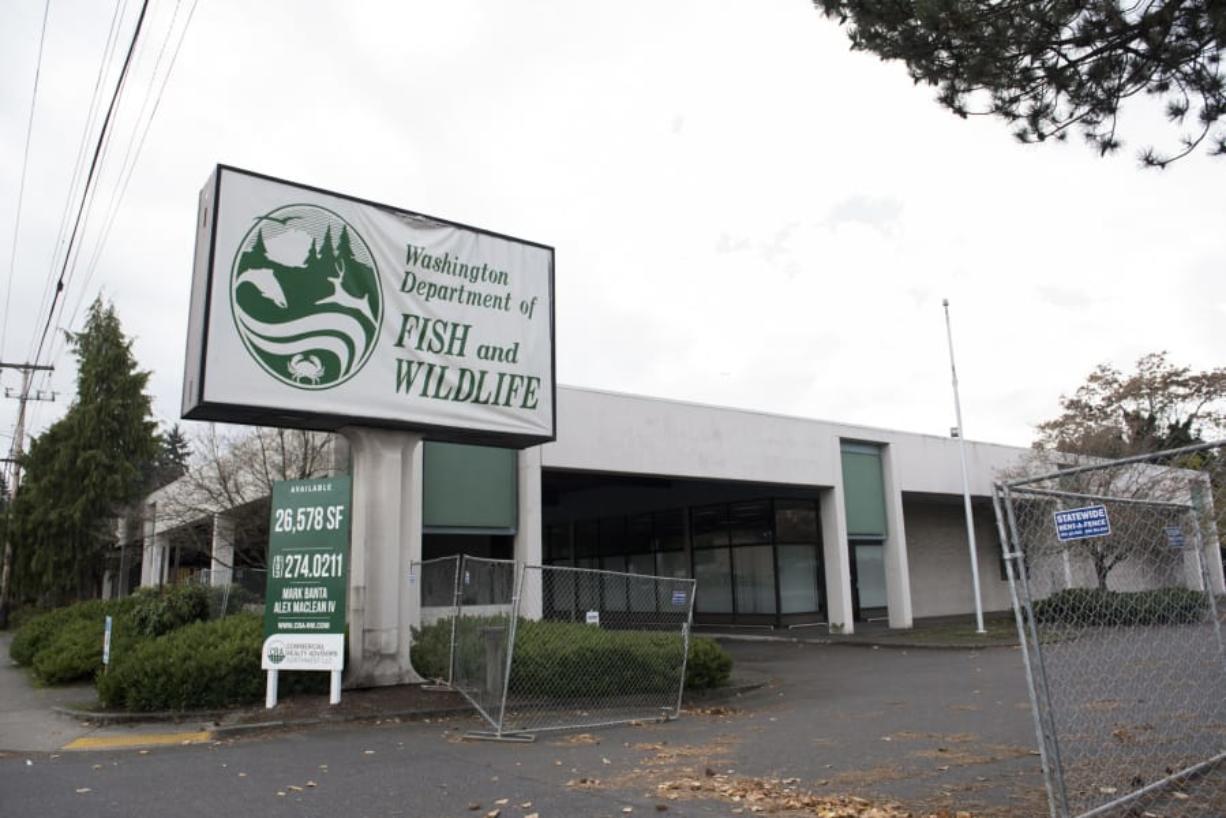 A plan to relocate the day center for the homeless to a former Fish and Wildlife Building in Vancouver gained approval Thursday from Hearing Examiner Sharon Rice. The city council votes Monday on the $4.3 million purchase the 26,000-square-foot building.