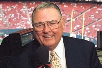 Legendary sports broadcaster Keith Jackson, an alum of Washington State, passed away at the age of 89 on Jan.