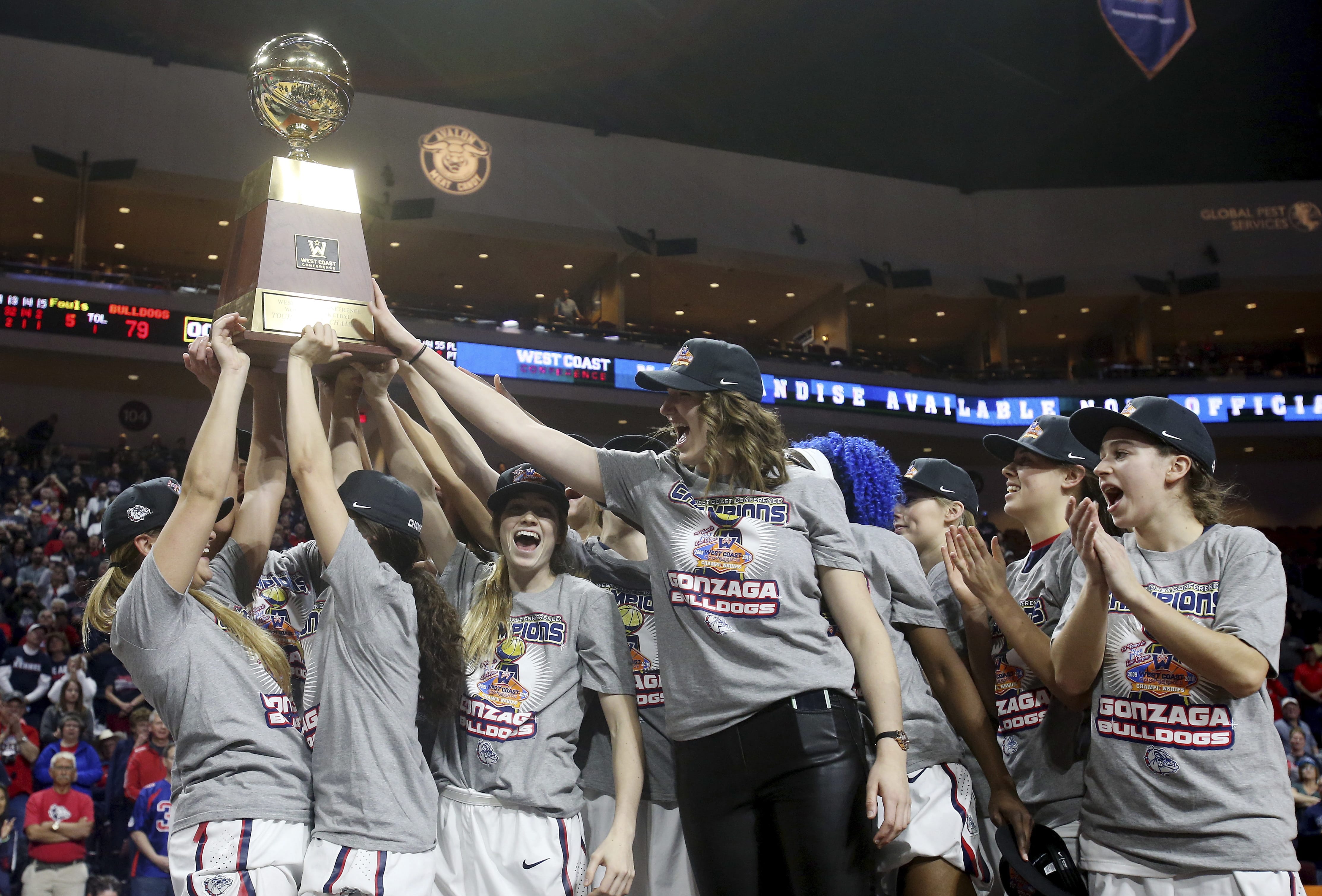 Gonzaga celebrates after winning the West Coast Conference tournament championship NCAA women's college basketball game against San Diego Tuesday, March 6, 2018, in Las Vegas. Gonzaga defeated San Diego 79-71.