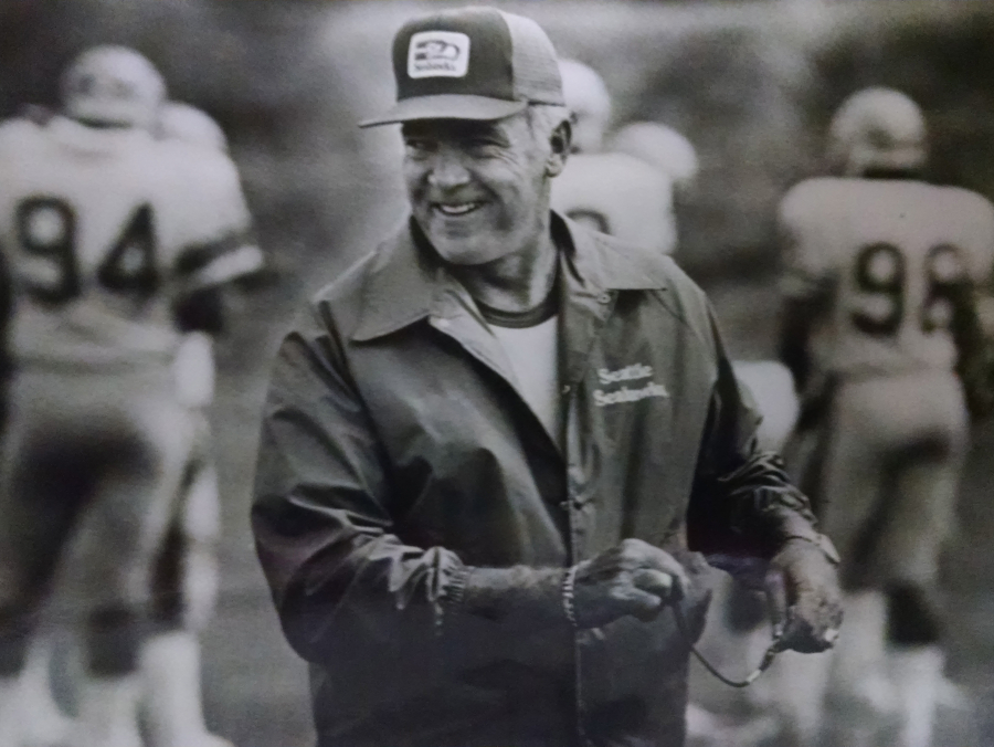 Former Seattle Seahawks head coach Chuck Knox died Saturday evening, the Seahawks confirmed Sunday, May 13, 2018. He was 86.