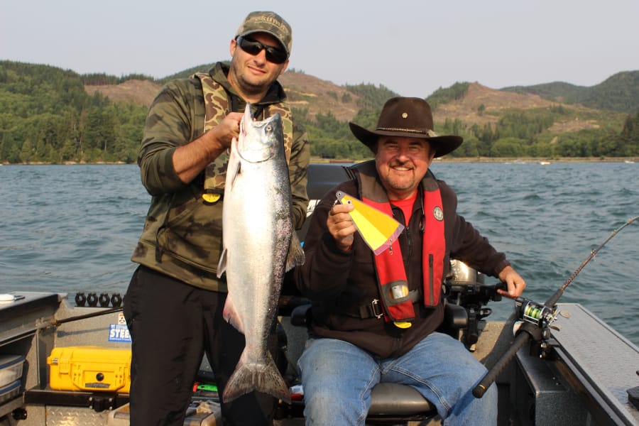 State fisheries managers have closed the Columbia River to all retention of Chinook salmon from Buoy 10 to the Oregon/Washington starting today.