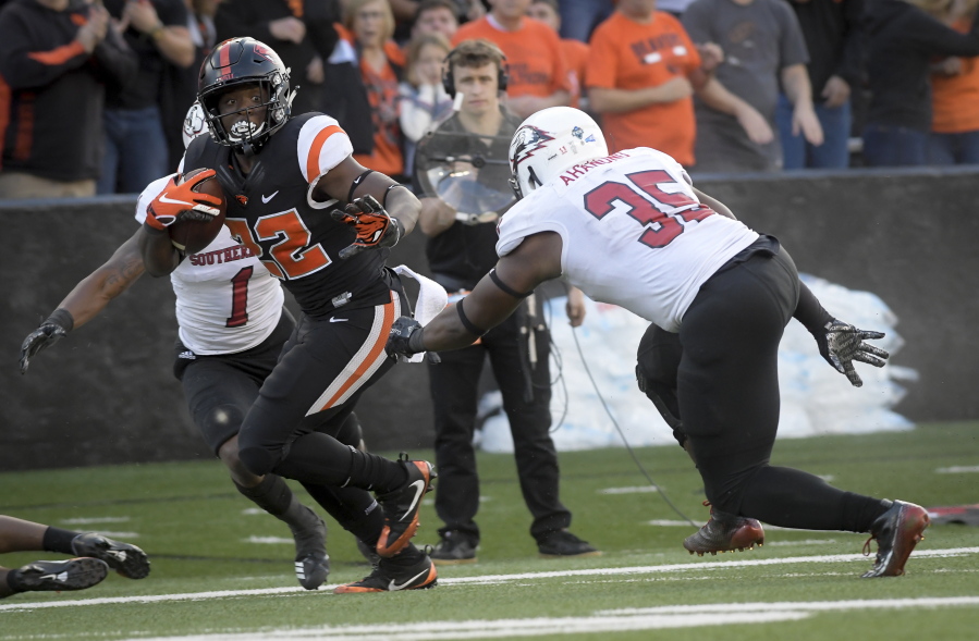 Oregon State’s Jermar Jefferson carries the ball against Southern Utah during an NCAA college football game Saturday, Sept. 8, 2018, in Corvallis, Ore.