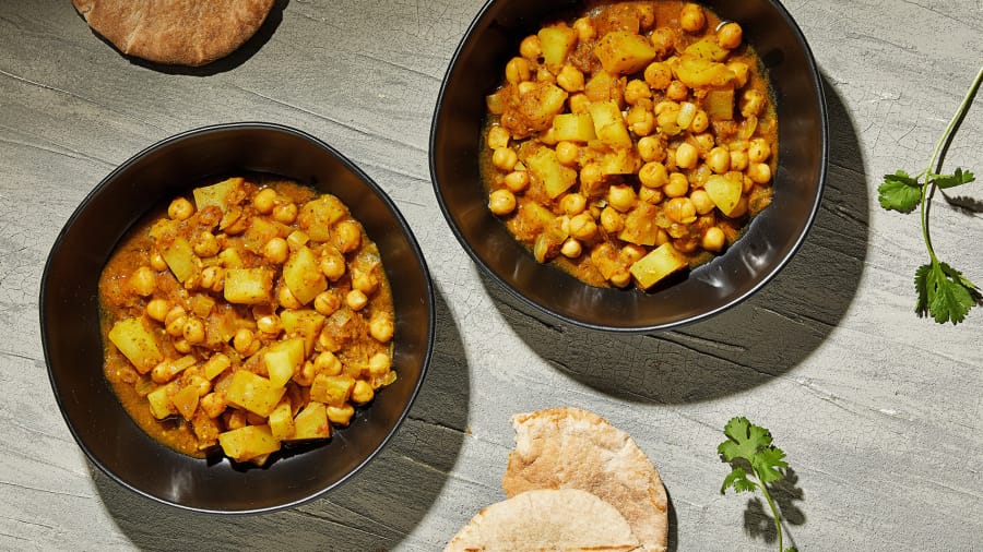 Easy Chickpea Curry lives up to all three of its labels.