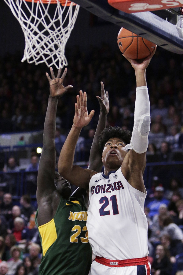 Gonzaga forward Rui Hachimura (21) goes up for two of his 18 points against North Dakota State.