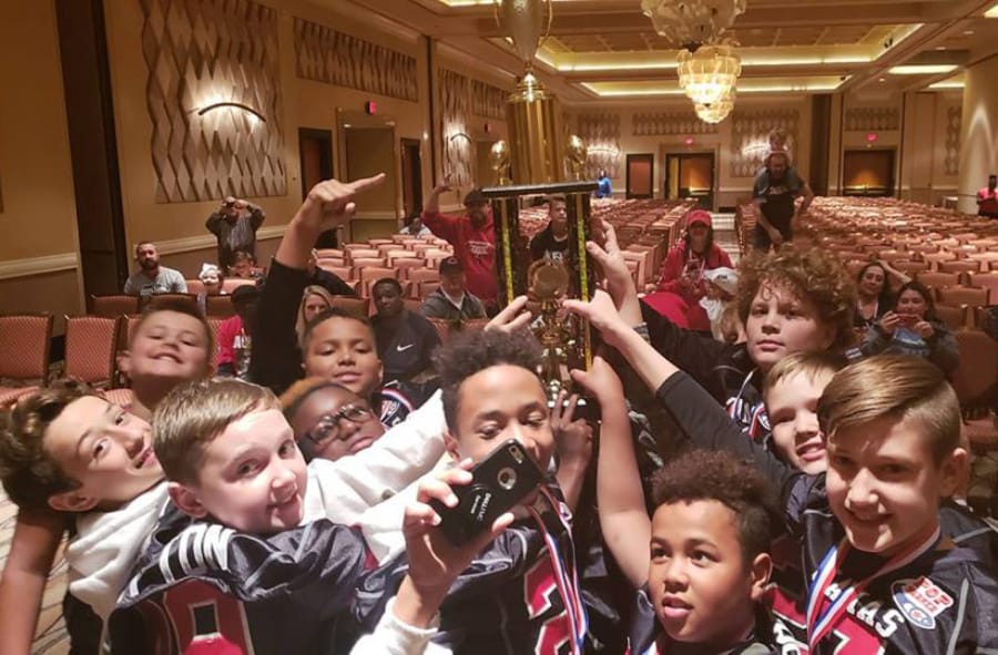 The East County Camas Jets Junior Pee Wee football team finished runner-up at the National Youth Football Championship Tournament, held over Thanksgiving weekend at Las Vegas.