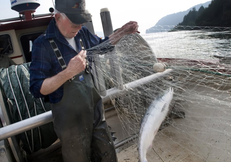 The Joint State Columbia River Fisheries Review Committee is looking into possible changes to the policy regarding gill net fisheries in the Columbia River. The group met for the first time on Jan. 17 in Salem, Ore.