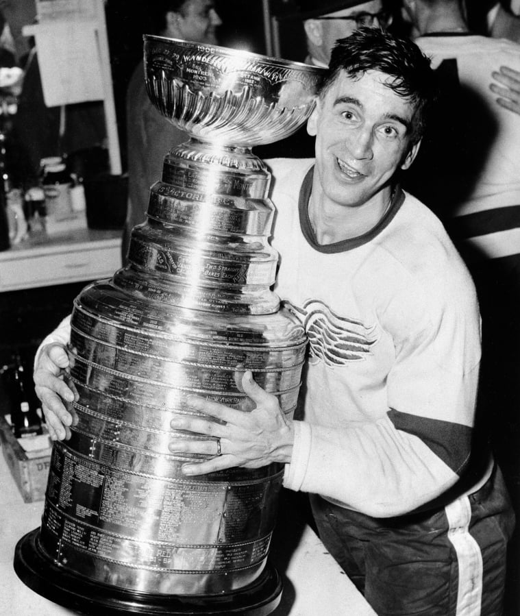 Detroit Red Wings great and Hall of Famer Ted Lindsay died Monday, March 4, 2019, at his home in Michigan. He was 93. His death was confirmed Monday by son-in-law Lew LaPaugh, president of the Ted Lindsay Foundation, which raises money for autism research.