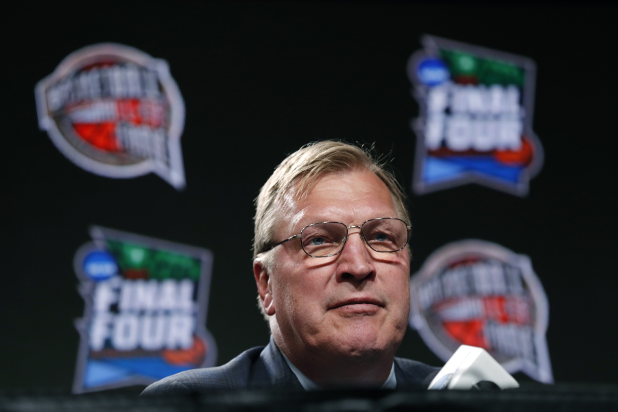 Former NBA player Jack Sikma speaks during a news conference after being named a member of the Naismith Memorial Basketball Hall of Fame class of 2019, Saturday, April 6, 2019, in Minneapolis.