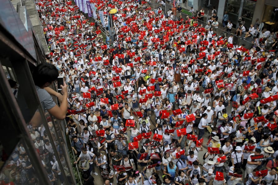 Hong Kong extradition bill causes huge protest | The Columbian