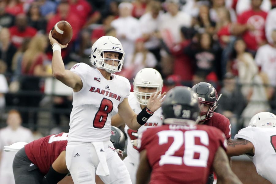 There’s a good chance Washington State coach Mike Leach will once again turn the Cougars’ Air Raid offense over to a graduate transfer quarterback. The conventional wisdom is that former Eastern Washington quarterback Gage Gubrud (above) is likely to succeed Gardner Minshew.
