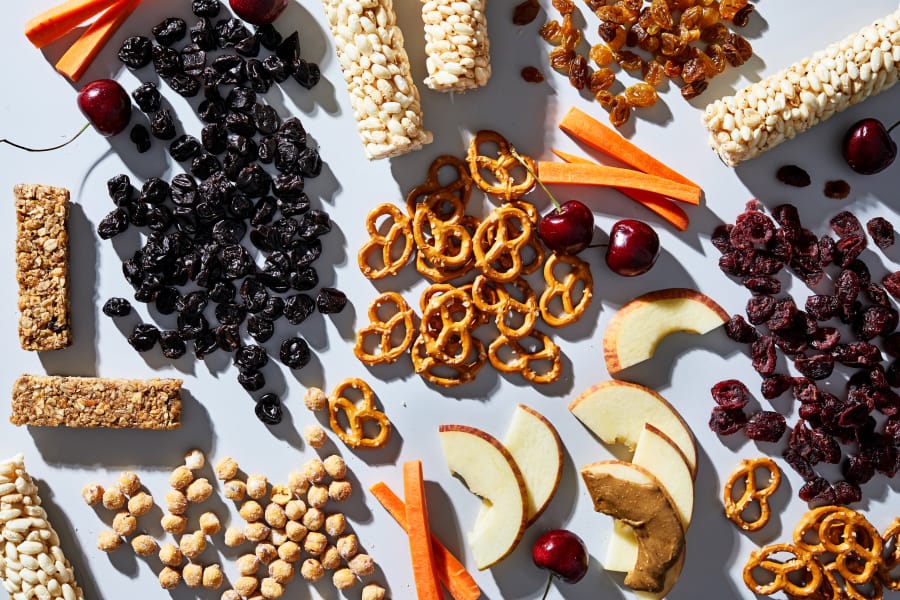 When it comes to food allergies, there are many ways to help your kids snack smarter.