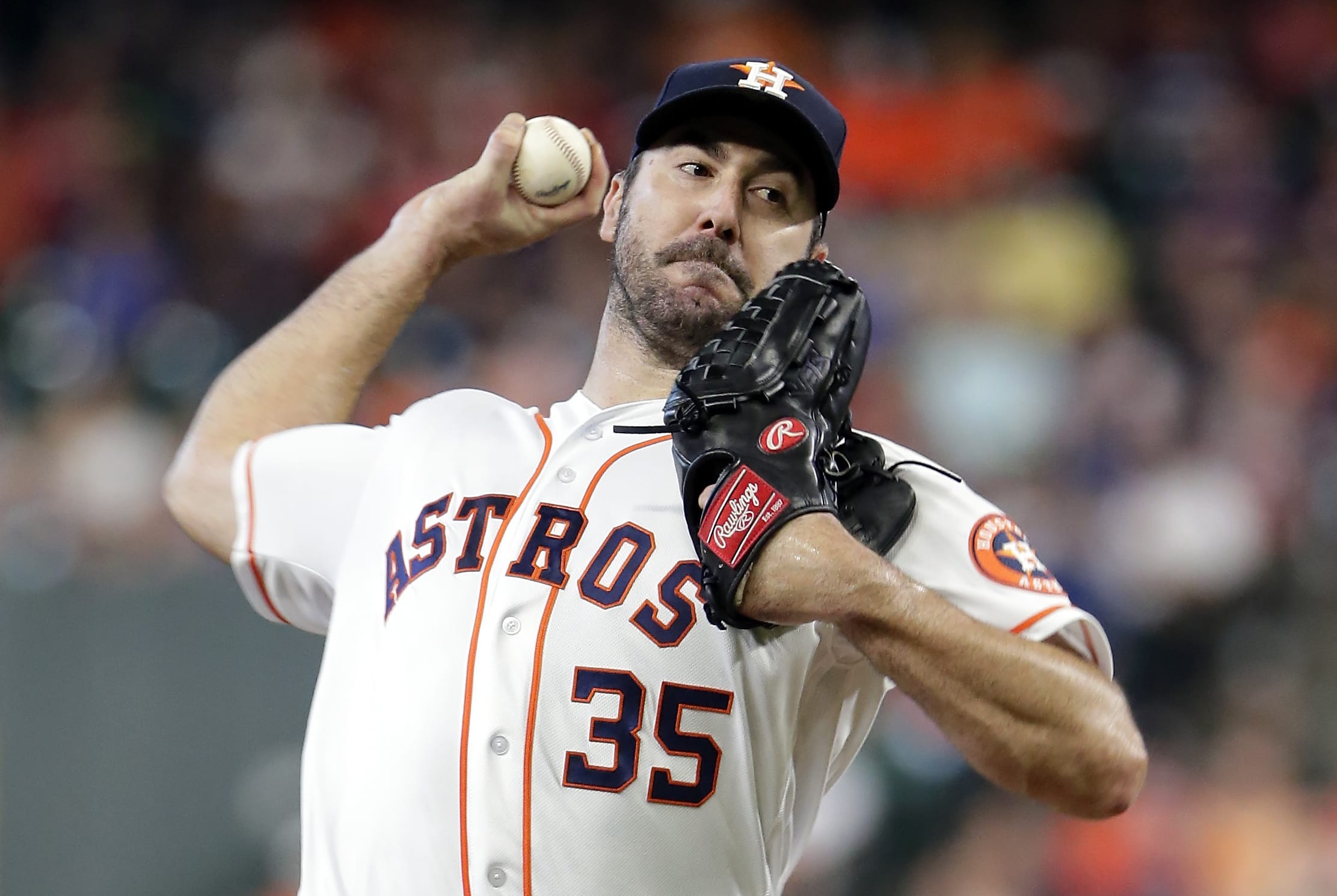 Houston Astros starting pitcher Justin Verlander has been awarded his second AL Cy Young Award winning in 2019 to go with his 2011 honor.