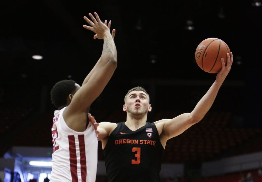 Oregon State forward Tres Tinkle (3) has one more season to get the Beavers back in the NCAA tournament. Tinkle averaged 20.8 points, 8.1 rebounds and 3.8 assists last season, when the Beavers finished 18-13 overall and 10-8 in the Pac-12, their best finish in the league since 1989-90.