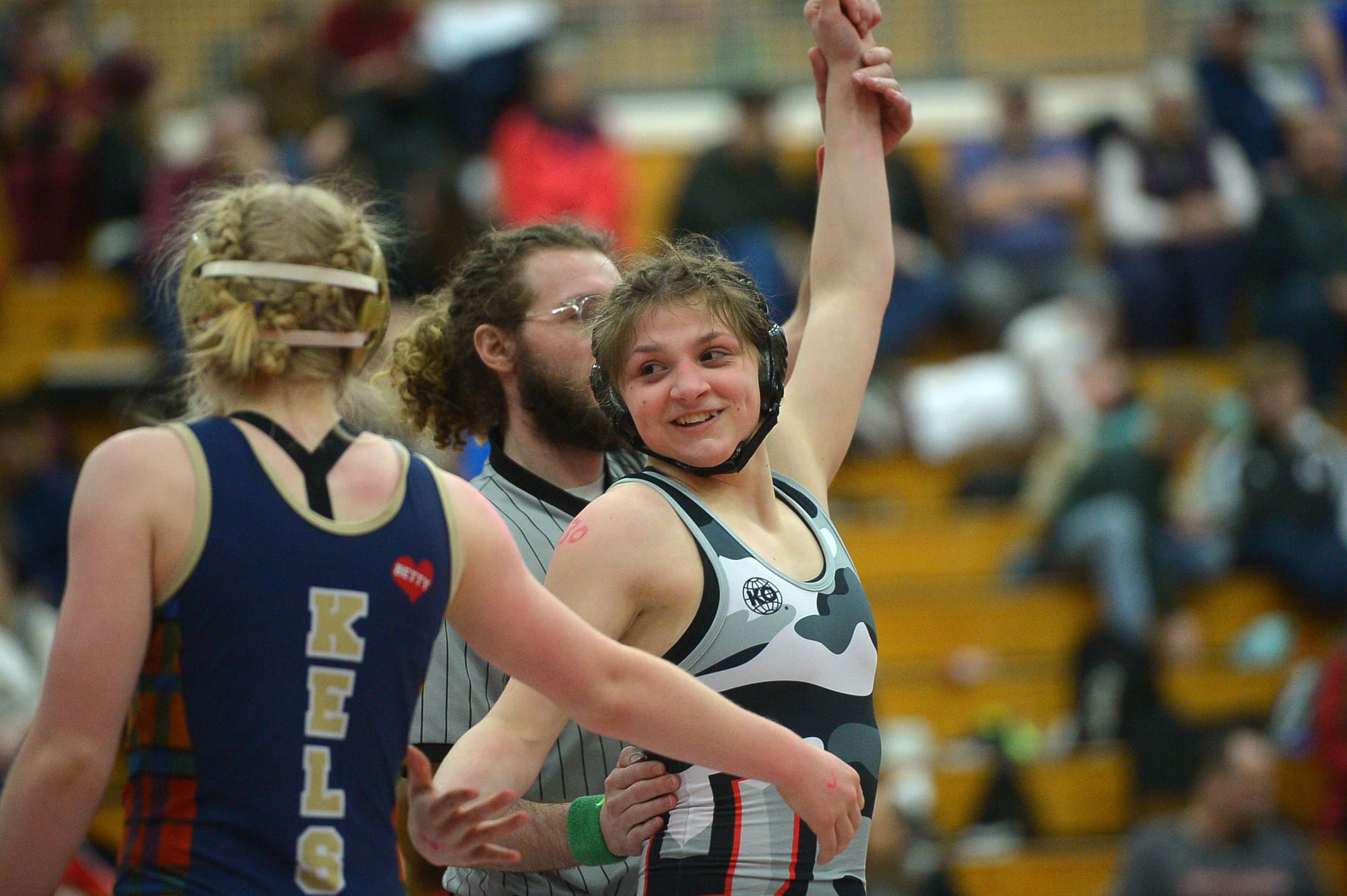 Union's Riley Aamold beats Kelso's Kyla Shoddy to win the 130-pound weight class at the Clark County Championship wrestling tournament at Skyview High School on Saturday, January 18, 2020.