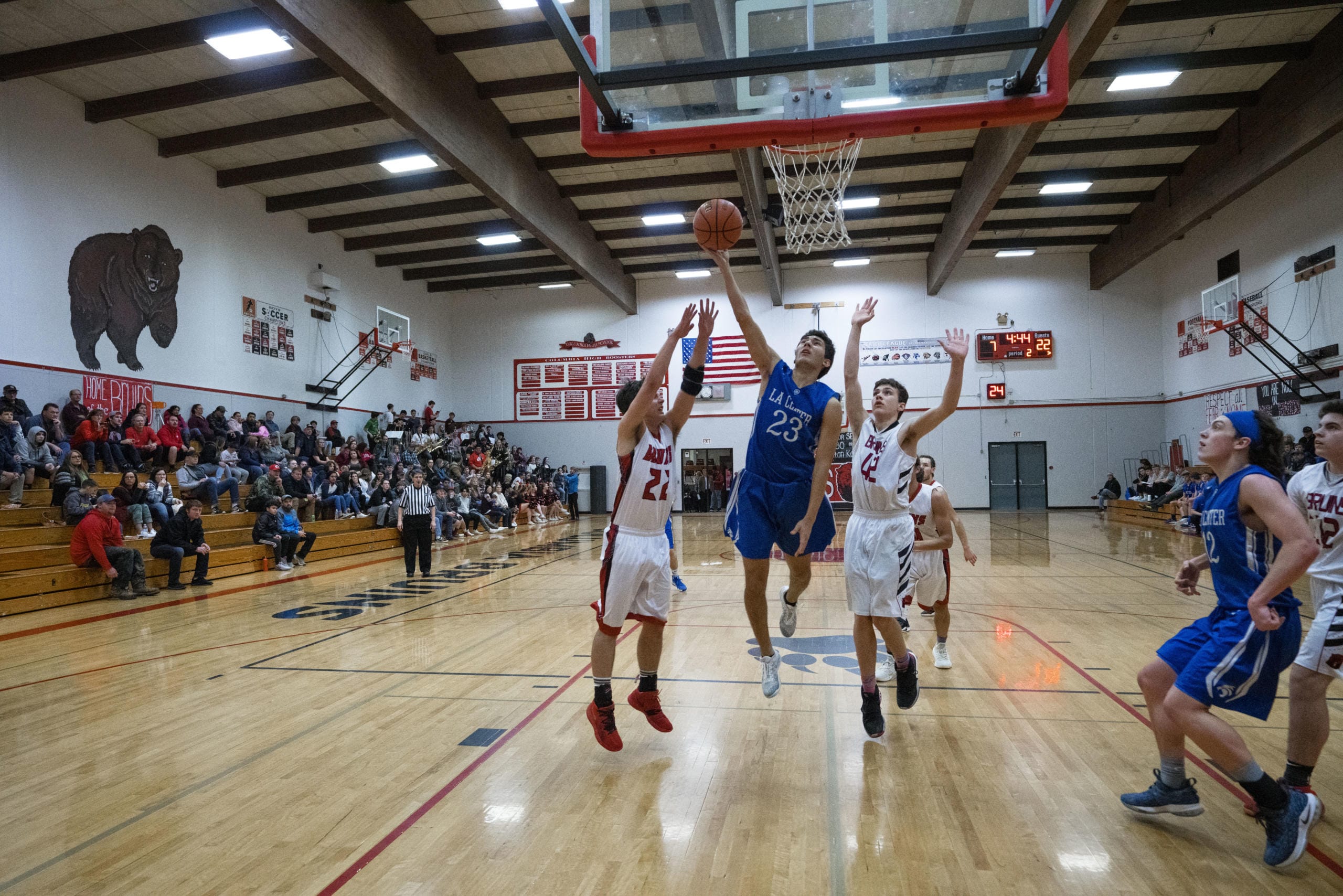 La Center's Hunter Ecklund drives to the basket during the Wildcats' win Thursday against Columbia-White Salmon.
