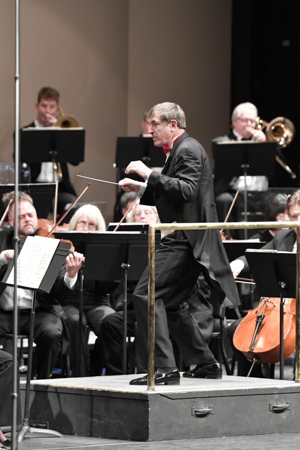 Salvador Brotons conducts the Vancouver Symphony Orchestra.