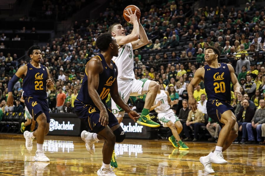 Oregon guard Payton Pritchard (3) shoots against California during the first half during an NCAA college basketball game in Eugene, Ore., Thursday, March 5, 2020.