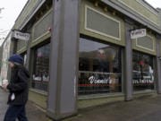 Vinnie&#039;s New York Style Pizza will offer takeout and delivery during Washington&#039;s COVID-19 related restaurant closures.