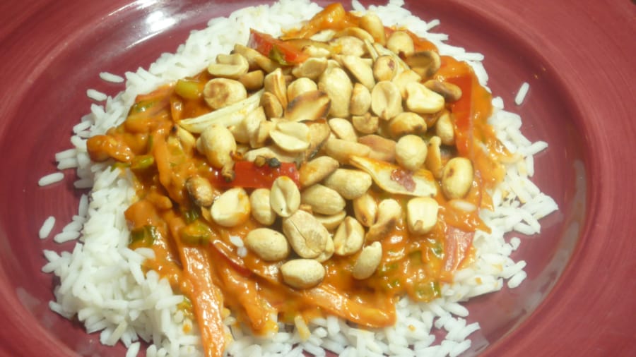Flavorful rice dish inspired by cookbook of Pakistani cuisine: Vegetarian Kausar Karachi-Style Rice(Linda Gassenheimer/TNS)