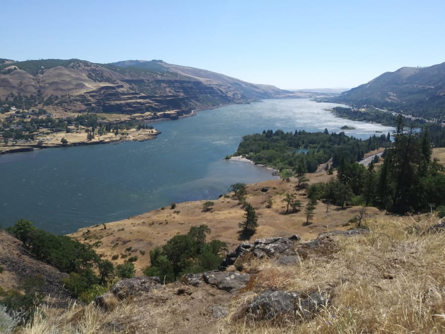 Rowena Crest and Rowena Plateau, adjacent trailheads at Oregon&#039;s Tom McCall Nature Preserve, offer some of the Columbia River Gorge&#039;s most spectacular views.