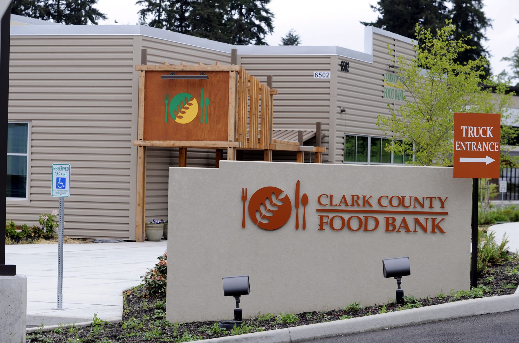 Clark County Food Bank (The Columbian files)
