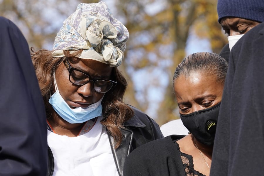 Marcellis Stinnette&#039;s mother Zharvellis Holmes, left, and Marcellis&#039;s grandmother Sherrellis Stinnette attend a press conference, Wednesday, Oct. 28, 2020, in Des Plaines, Ill., after viewing the videos of the Oct. 20, 2020 police involved shooting in Waukegan that killed 19-year-old Marcellis and seriously wounded Tafara Williams. (AP Photo/Nam Y.