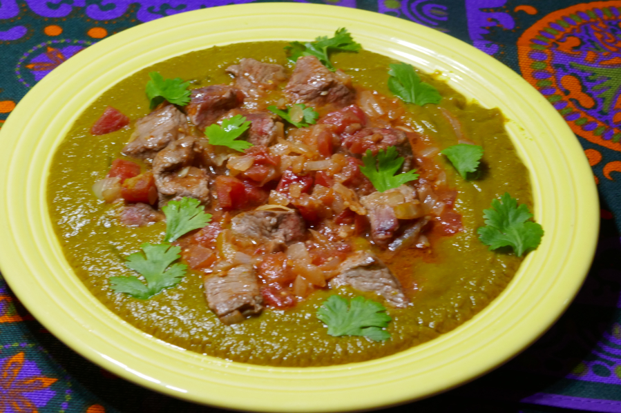 Dal gosht (lentil sauce with lamb).