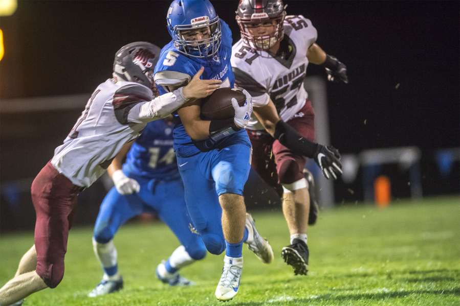 La Center running back Bryten Schmitz (5) rushed for 1,126 yards and 16 touchdowns in 2019.