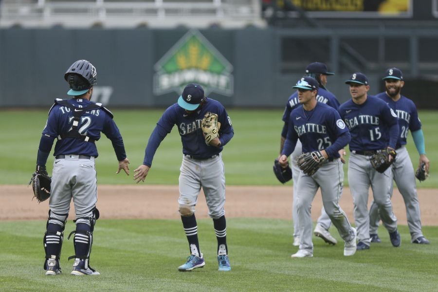 Twins 4, Mariners 3 (10 innings): Another late-inning miracle