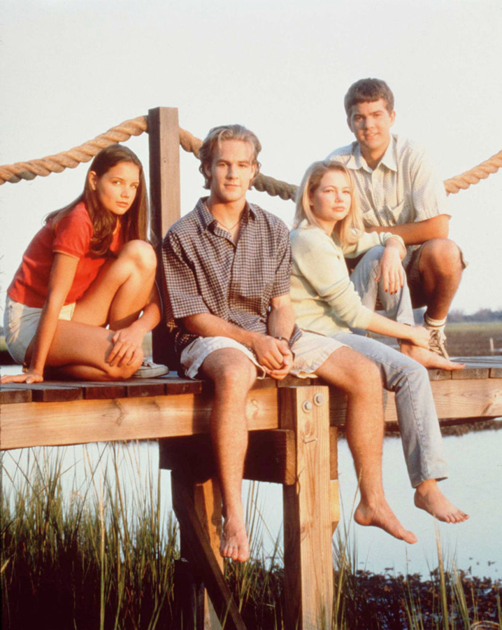 The cast of television's "Dawson's Creek" poses for a photo in 1997. From left, Katie Holmes, James Van Der Beek, Michelle Williams and Joshua Jackson. (Warner Bros./Getty Images/TNS) (Isabella B.