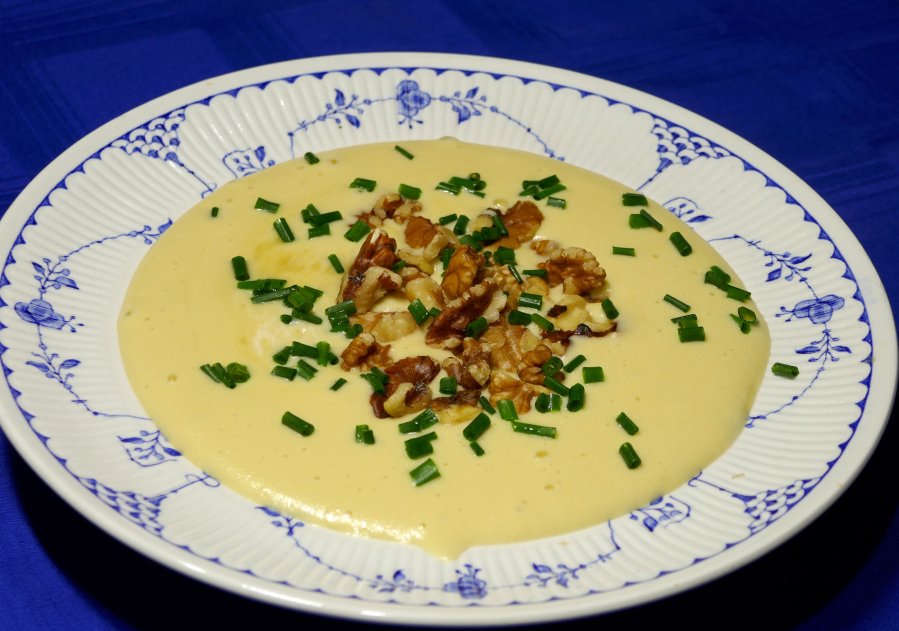 Summer vichyssoise (potato and leek soup) (Linda Gassenheimer/TNS)
