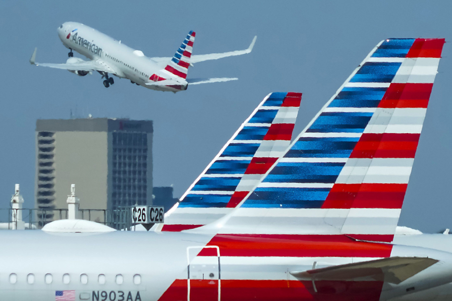 American Airlines will contribute $100 million to a new green technology fund spearheaded by Bill Gates and aimed at spurring research into technologies to lower carbon emissions. (Smiley N.