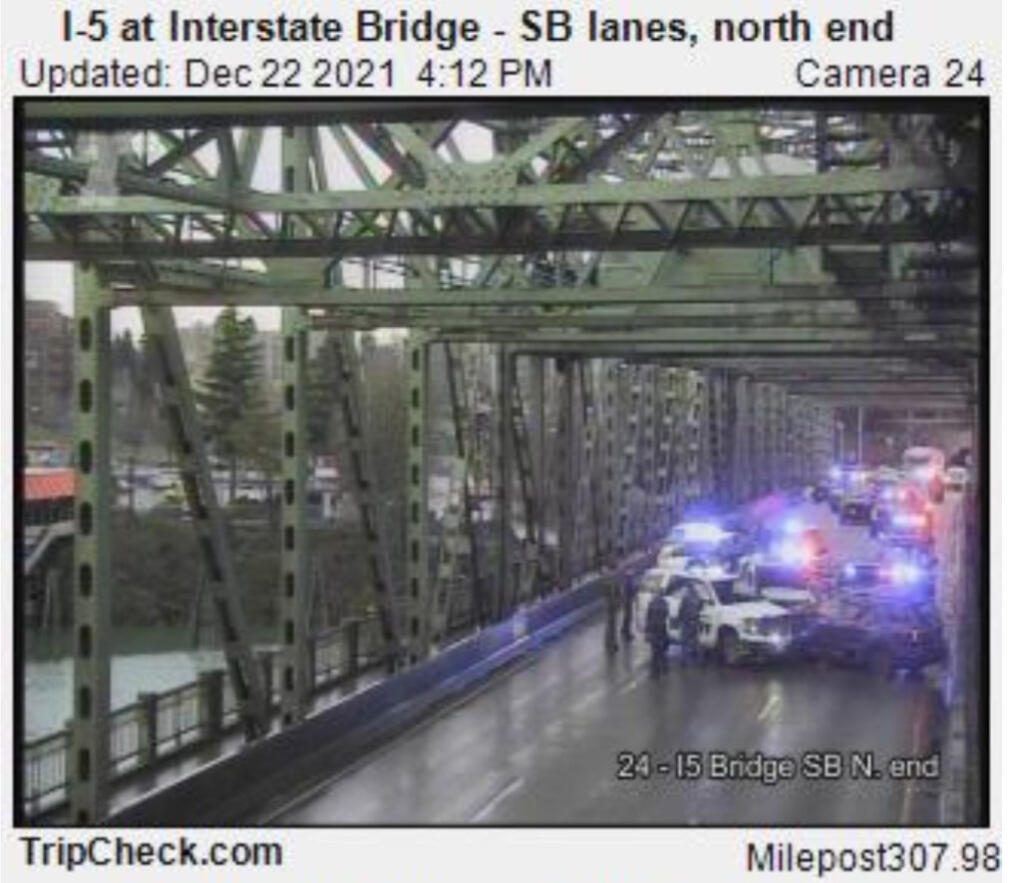 A police pursuit had blocked the southbound lanes  Interstate 5 bridge.