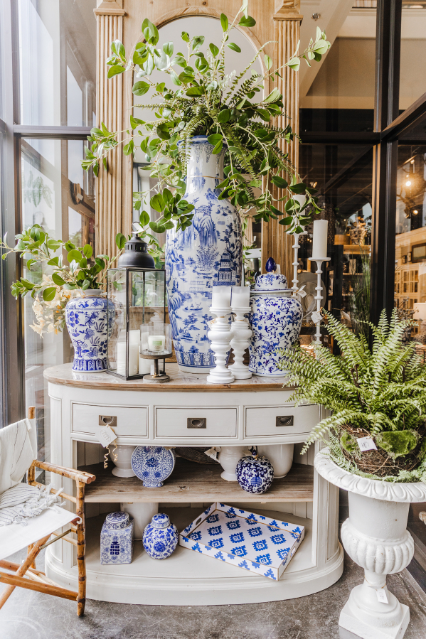 The most classically well-known ginger jar is customarily blue and white with stunning hand painted designs that often feature human and animal figures, landscapes, blossoms and symbols.