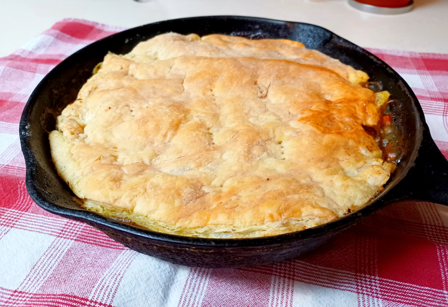 Pick-a-Mix Potpie uses a premade pastry crust and basic pantry staples to produce a potpie, pronto.
