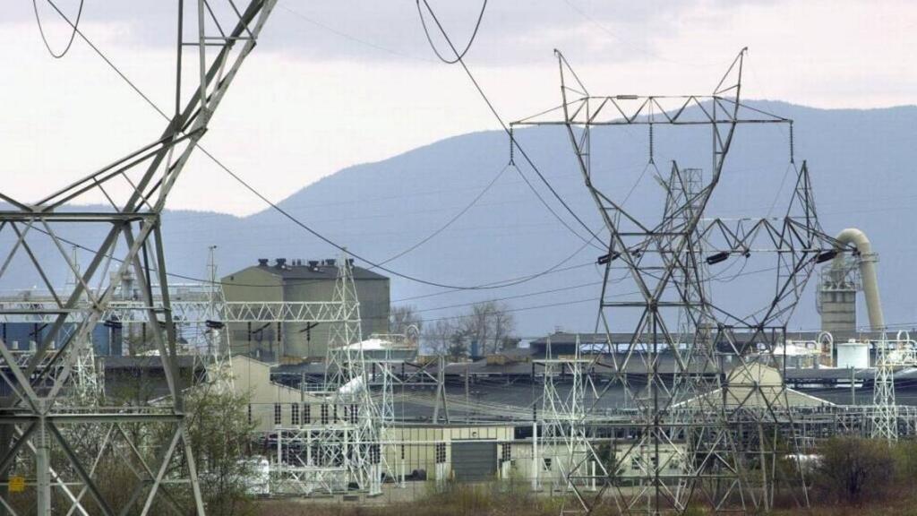 Alcoa's Intalco Works smelter near Ferndale circa 2001.