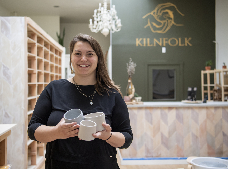 After traveling the world and living in Canada, New Zealand, Argentina, Thailand and other places, Faith Odman settled in Vancouver and opened a pottery studio, Kilnfolk Ceramic Studio.