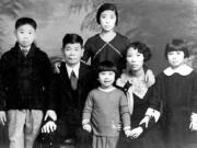 The well-dressed Kong Loy family sits for a portrait in this undated photo. Left to right are Percy, Kong (father), Pearl, Rose (mother), Margaret (Peggy) and the youngest Priscilla stands in front.