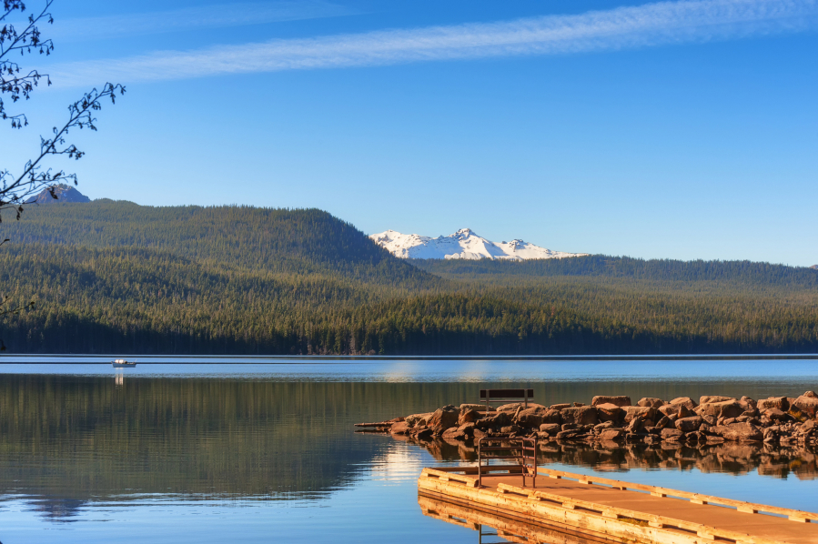 A view of Odell Lake, a mountain lake in Oregon's Cascade Mountain Range.
