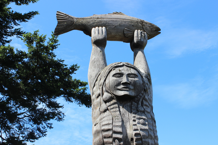 Ko-kwahl-alwoot, the Maiden of Deception Pass, is the subject of a Samish legend; she is honored on a story pole at the entrance to Rosario Head that was installed in 1983.