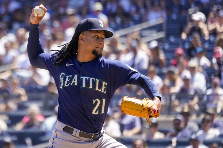 Seattle Mariners starting pitcher Luis Castillo delivers against the New York Yankees in the first inning of a baseball game, Wednesday, Aug. 3, 2022, in New York.