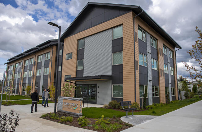 Tenny Creek, a three-story, 40-unit assisted living facility that will provide critical housing and support for formerly homeless individuals with complex behavioral and physical health challenges, celebrated its grand opening in May.