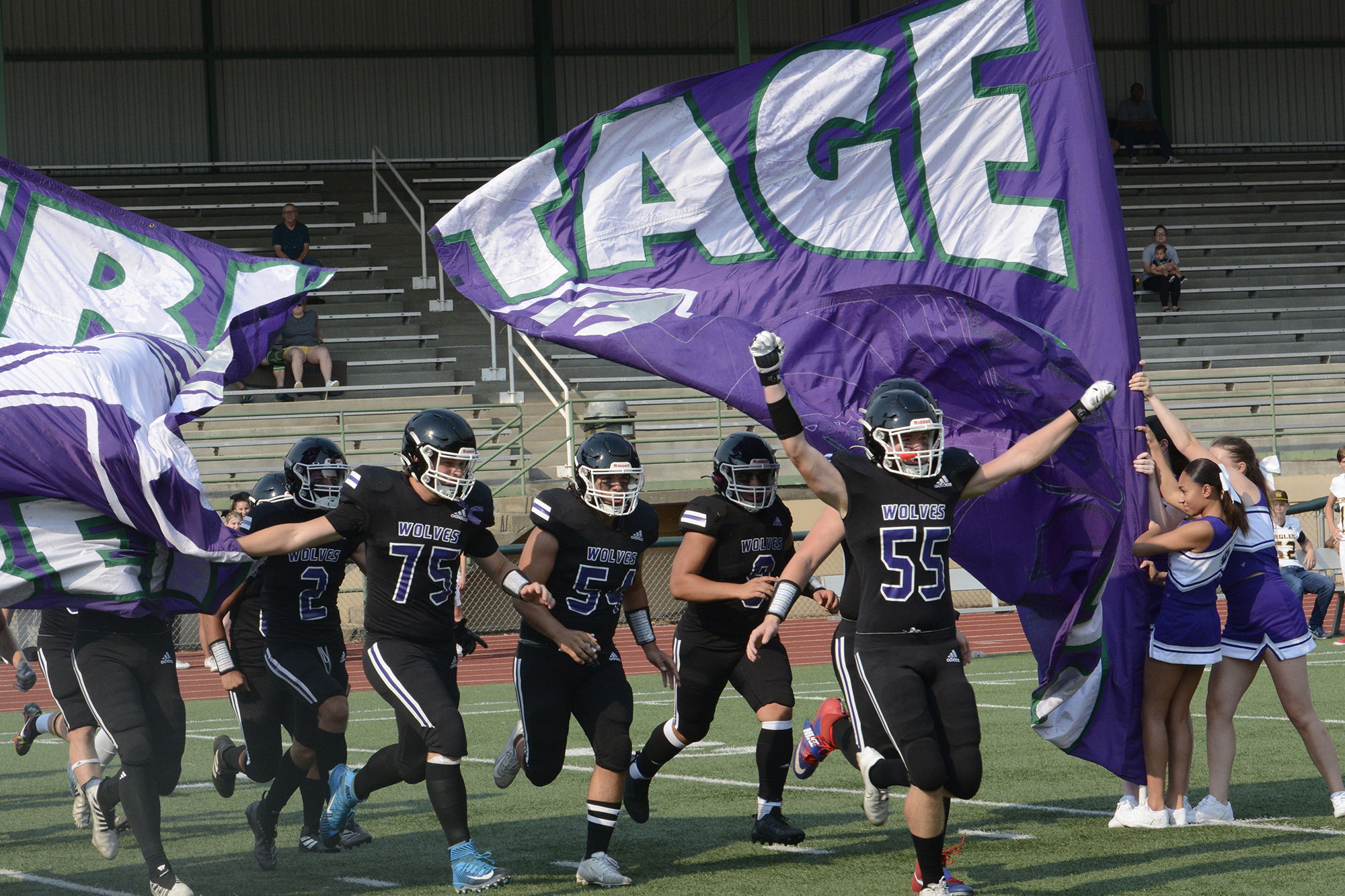 Heritage players take the field prior to their season-opening game against Hudson's Bay on Friday, Sept. 2, 2022.