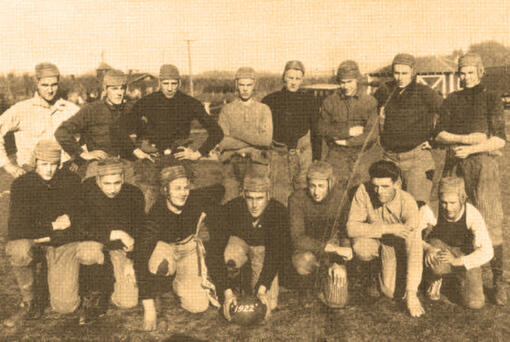 Team photo of the 1922 Battle Ground High School footbal team (Photo courtesy of Battle Ground High School)
