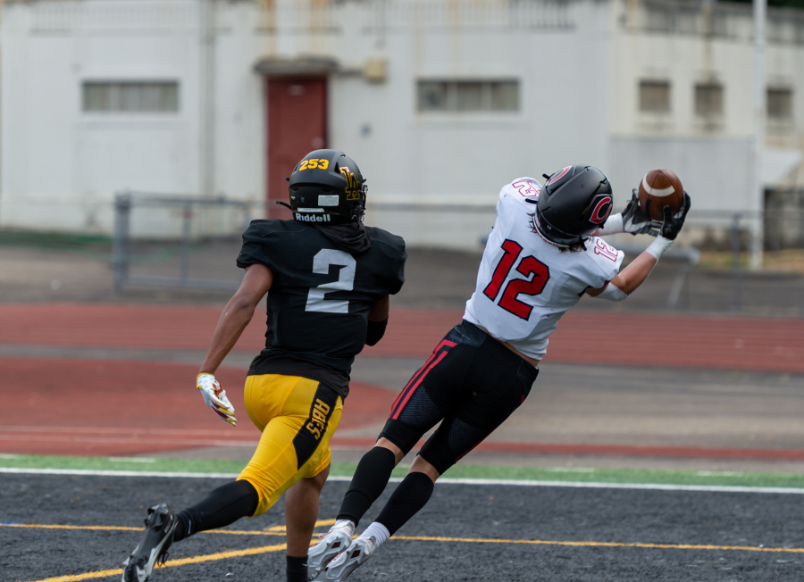 Camas' Trenton Swanson catches a 31-yard touchdown in the first quarter in a nonleague football game on Saturday, Sept. 17, 2022, at Lincoln Bowl in Tacoma.