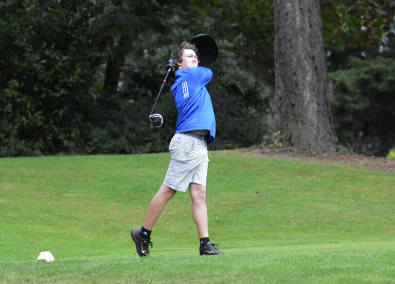 Grady Millar of Mountain View swings out of his hat on the No. 15 tee at Glendoveer Golf Course in Portland during the Prairie Invitational on Wednesday, Sept. 28, 2022.