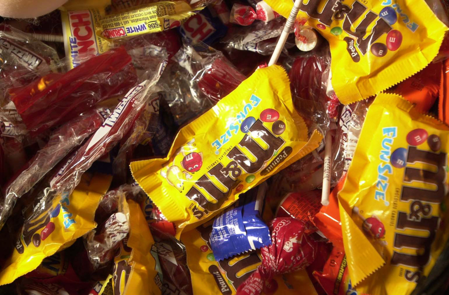 Mars -- the maker of Snickers and M&Ms -- has distributed 17,400 candy waste-collection bags to U.S. consumers.