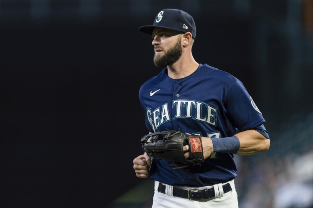 Free agent outfielder Mitch Haniger and the San Francisco Giants agreed on a $43.5 million, three-year contract Tuesday, Dec. 6, 2022, at the winter meetings.