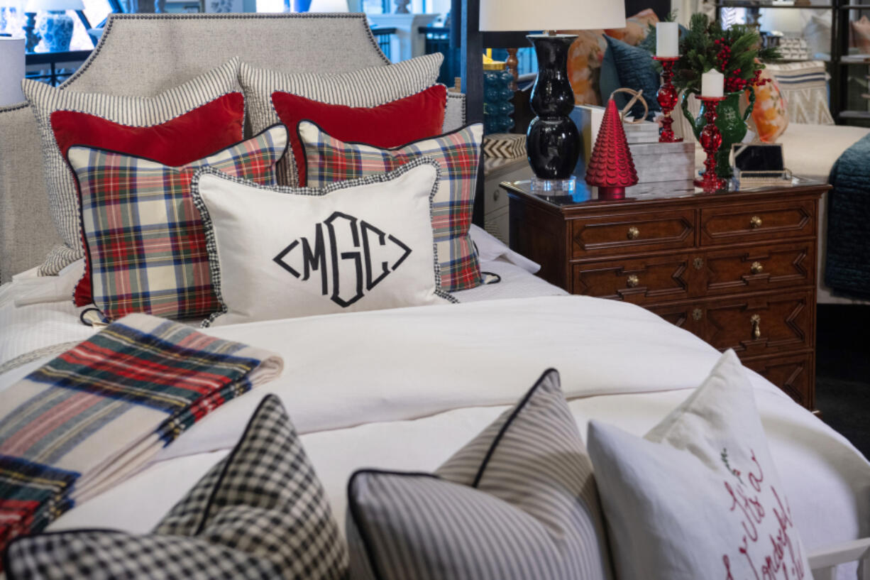 Plaid is a seasonal addition to this neutral bedding, giving it a wintry update.