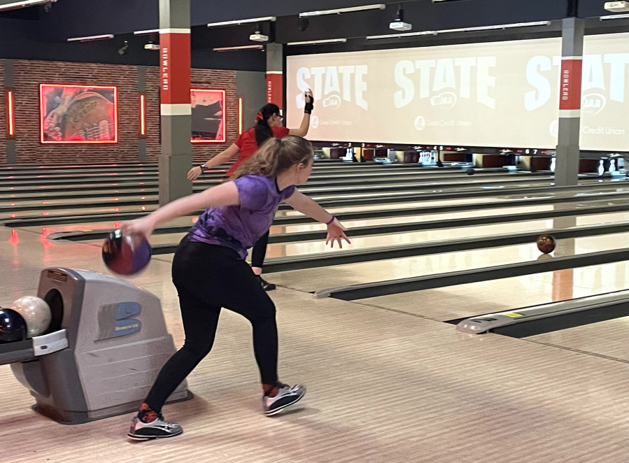 Columbia River senior Sadie Burrows gets ready to release her ball on day one of the 1A/2A state bowling championships on Friday at Bowlero in Tukwila.